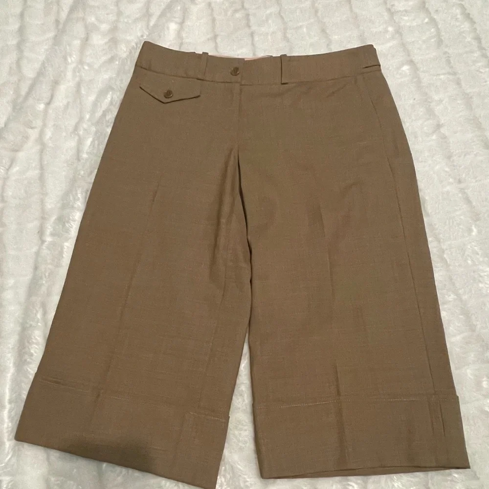 BCBGMaxAzria Elegant Black and Cream Design - Picture 10 of 16